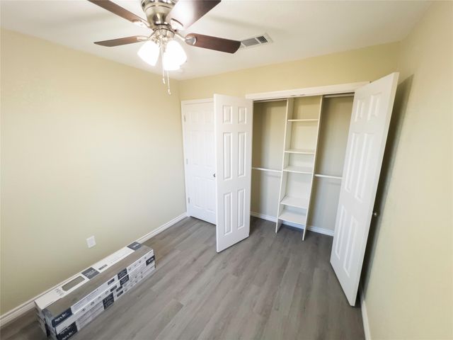 807 Crockett, Midlothian, TX 76065