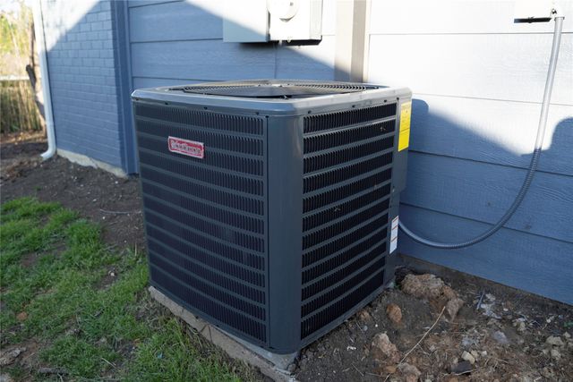 807 Crockett, Midlothian, TX 76065