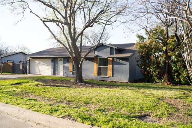 807 Crockett, Midlothian, TX 76065