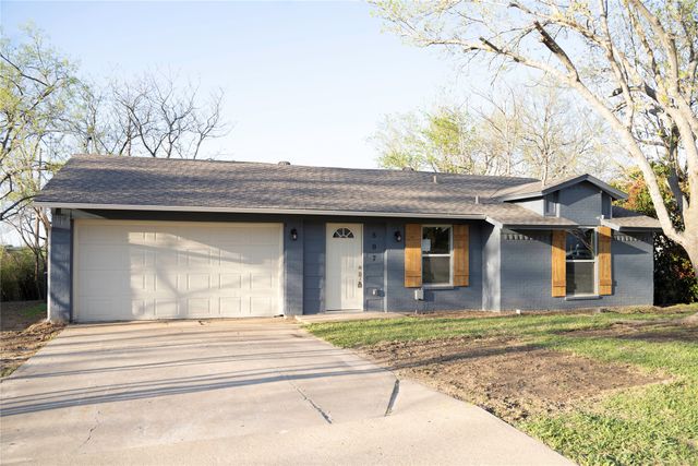 807 Crockett, Midlothian, TX 76065