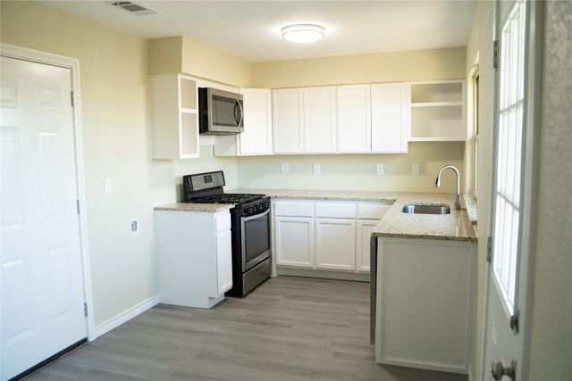 807 Crockett, Midlothian, TX 76065