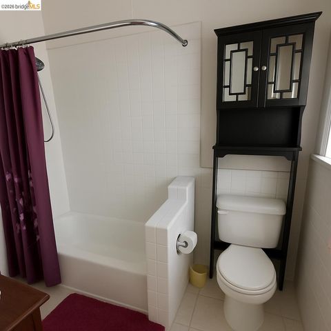 1075 47Th St, Emeryville, CA 94608