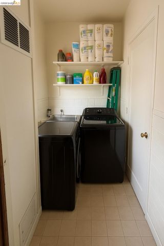 1075 47Th St, Emeryville, CA 94608