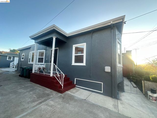 1075 47Th St, Emeryville, CA 94608