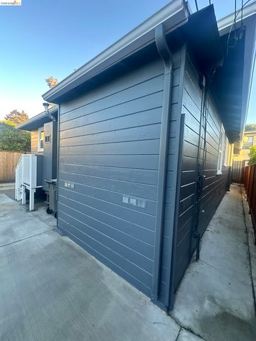 1075 47Th St, Emeryville, CA 94608