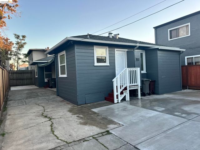 1075 47Th St, Emeryville, CA 94608