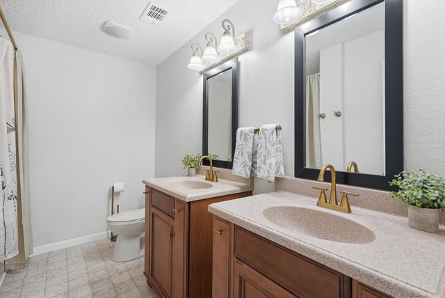 117 W Lea Circle, Bryant, AR 72022