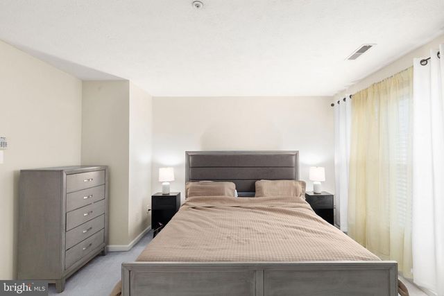 5136 WINDERMERE CIR, Baltimore, MD 21237