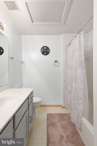 5136 WINDERMERE CIR, Baltimore, MD 21237