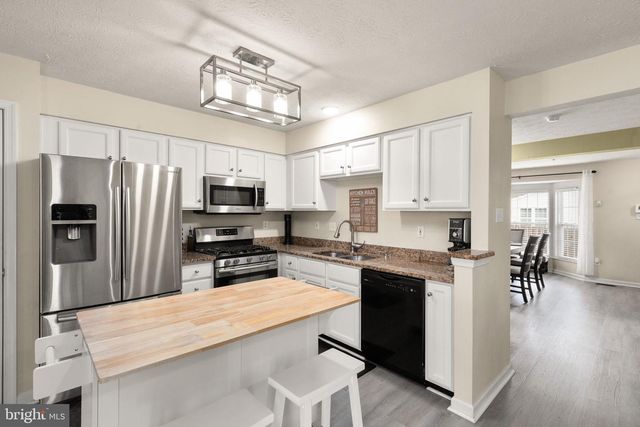 5136 WINDERMERE CIR, Baltimore, MD 21237