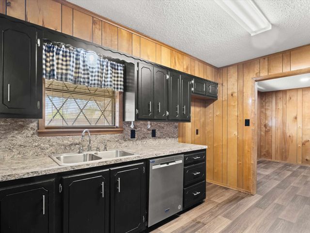 107 GILES AVE, Omaha, TX 75571