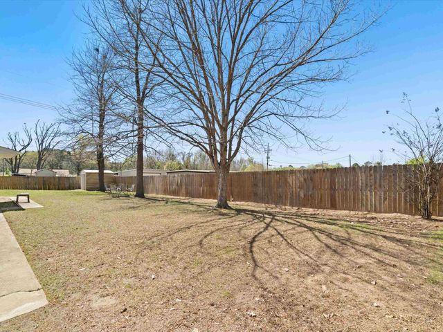 107 GILES AVE, Omaha, TX 75571