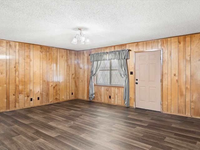 107 GILES AVE, Omaha, TX 75571