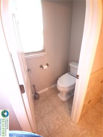 1560 Deer Path Road, Easton, PA 18040