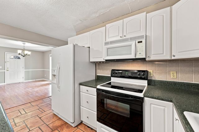 524 Maple Dr., Surfside Beach, SC 29575