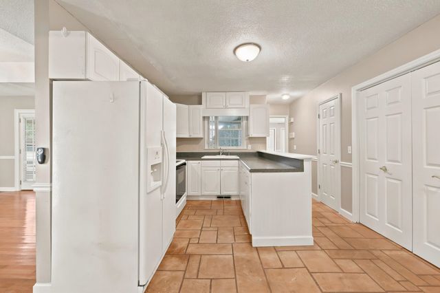 524 Maple Dr., Surfside Beach, SC 29575