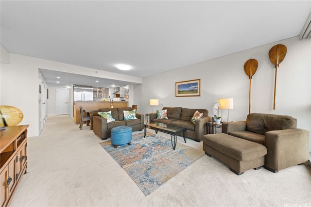 1177 Queen Street 2002, Honolulu, HI 96814