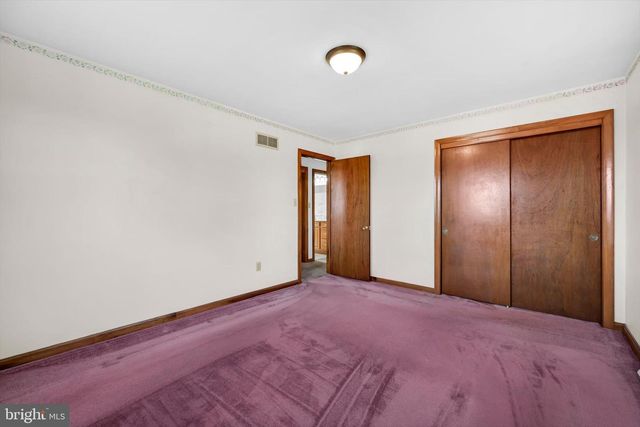 97 HILLSIDE DR, Ephrata, PA 17522