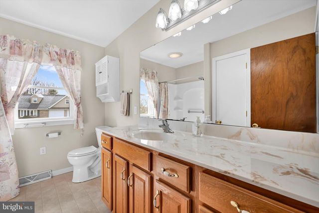 97 HILLSIDE DR, Ephrata, PA 17522