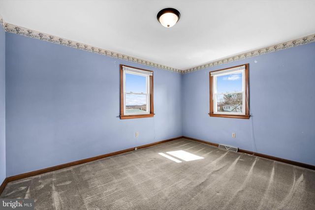 97 HILLSIDE DR, Ephrata, PA 17522