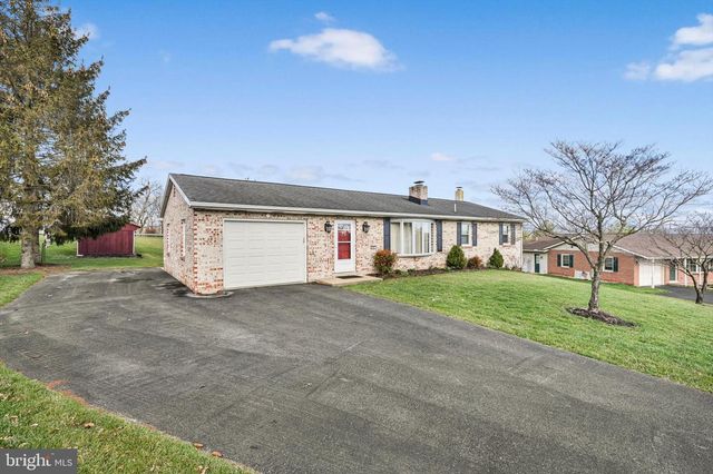 97 HILLSIDE DR, Ephrata, PA 17522