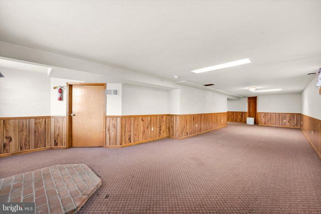 97 HILLSIDE DR, Ephrata, PA 17522