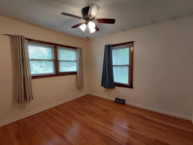 7520 Independence Street, Merrillville, IN 46410
