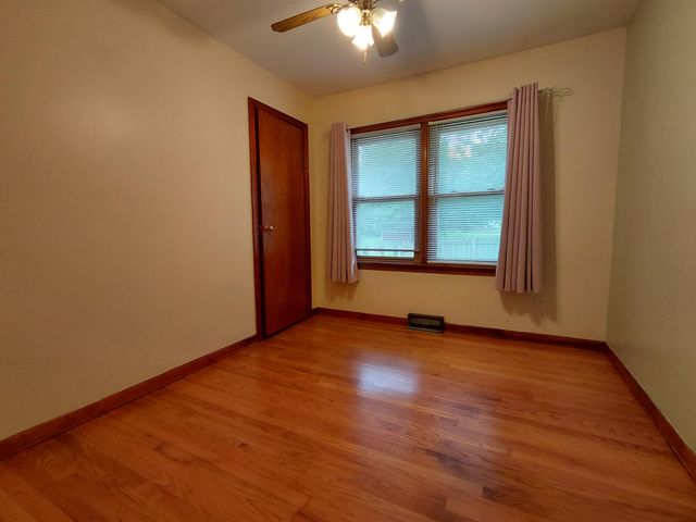 7520 Independence Street, Merrillville, IN 46410