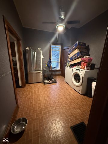 1205 S 8th Street, Terre Haute, IN 47802