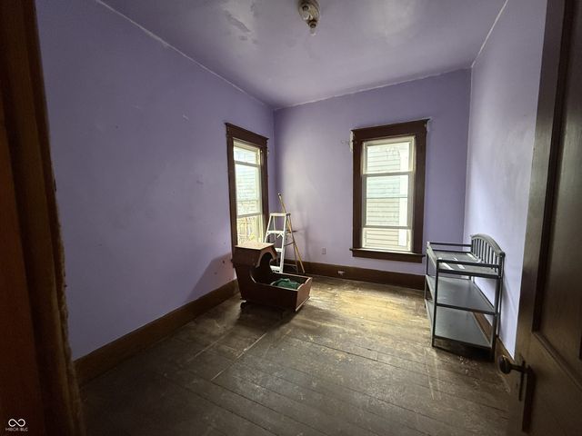 1205 S 8th Street, Terre Haute, IN 47802