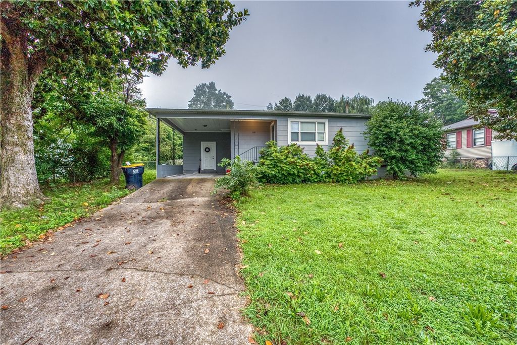 712 Sunset Lane, Harrison, AR 72601
