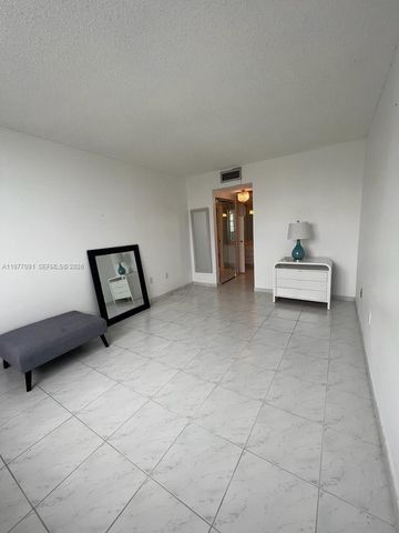 300 Bayview Dr 611, Sunny Isles Beach, FL 33160