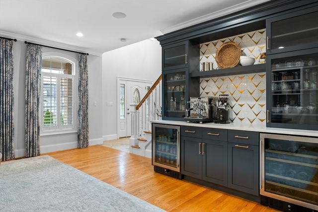 159 Main Street, Lynnfield, MA 01940