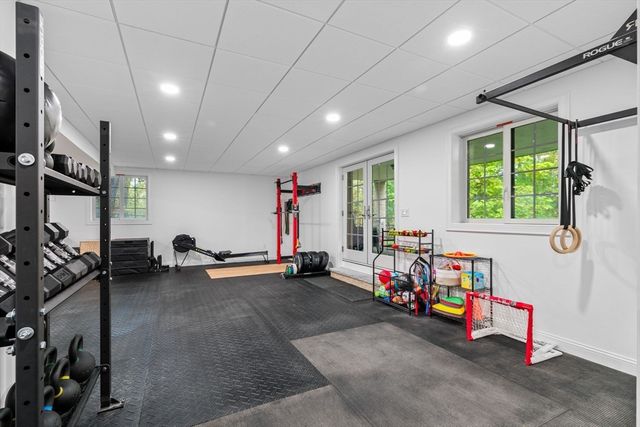 159 Main Street, Lynnfield, MA 01940