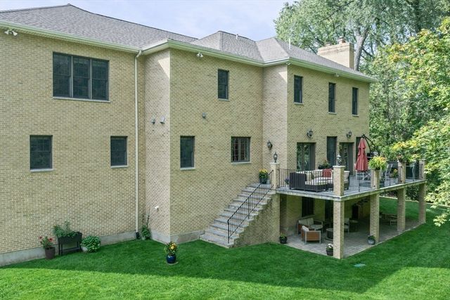 159 Main Street, Lynnfield, MA 01940