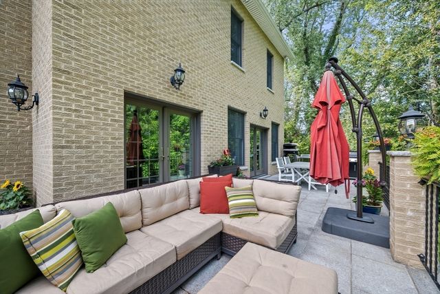 159 Main Street, Lynnfield, MA 01940