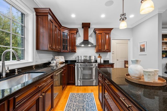 159 Main Street, Lynnfield, MA 01940