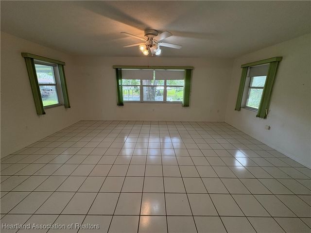120 Honeycomb Avenue, Lake Placid, FL 33852