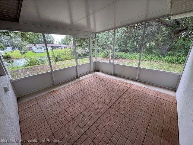 120 Honeycomb Avenue, Lake Placid, FL 33852