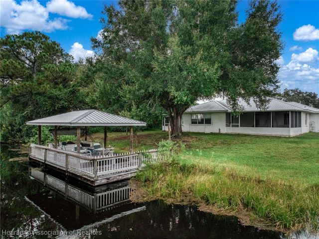 120 Honeycomb Avenue, Lake Placid, FL 33852
