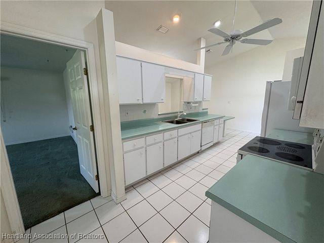 120 Honeycomb Avenue, Lake Placid, FL 33852
