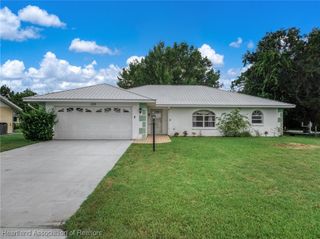 120 Honeycomb Avenue, Lake Placid, FL 33852