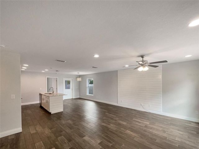 203 CLAYTON ROAD, Auburndale, FL 33823