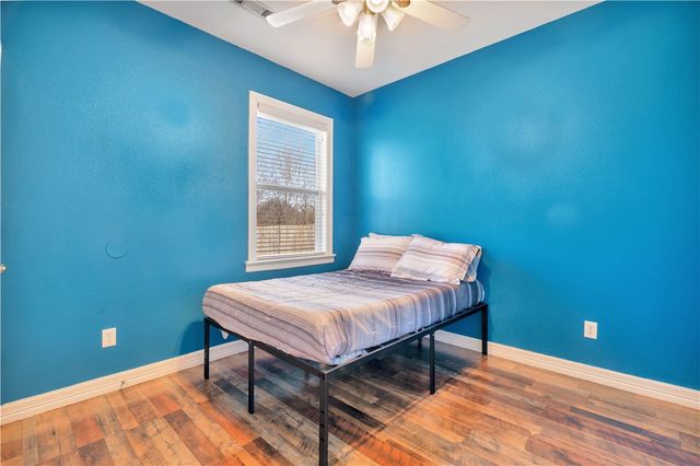 3750 W River Bend Drive, Fayetteville, AR 72704