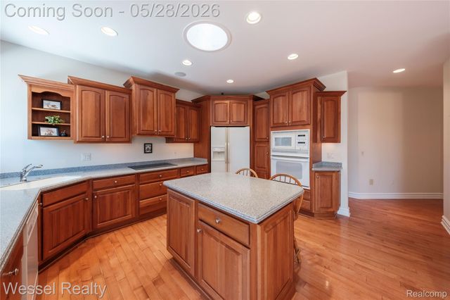 5922 Lakeview Drive, Washington Township, MI 48094