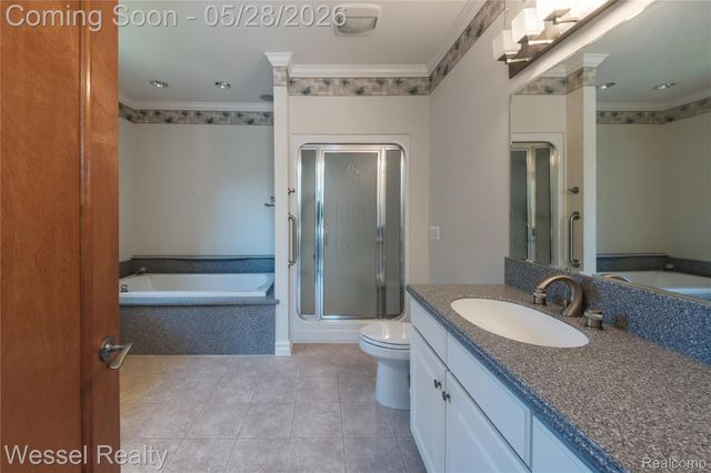 5922 Lakeview Drive, Washington Township, MI 48094