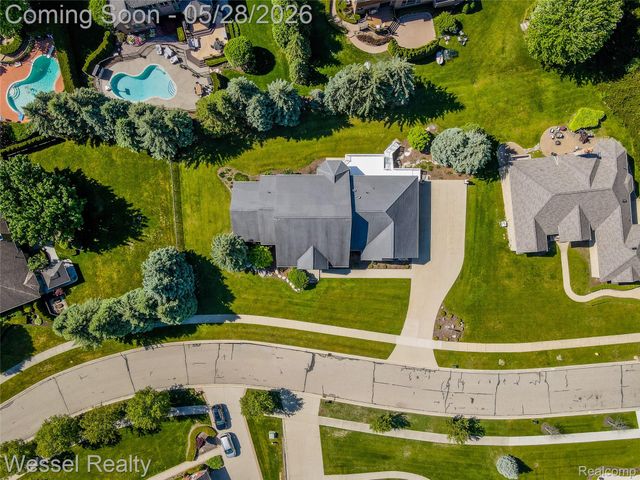 5922 Lakeview Drive, Washington Township, MI 48094