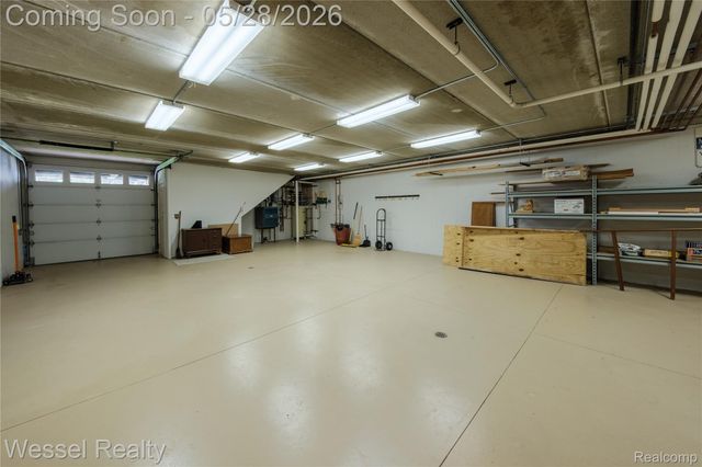 5922 Lakeview Drive, Washington Township, MI 48094