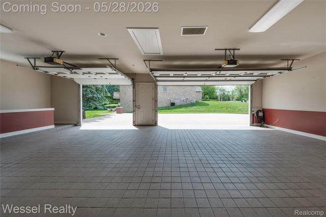 5922 Lakeview Drive, Washington Township, MI 48094