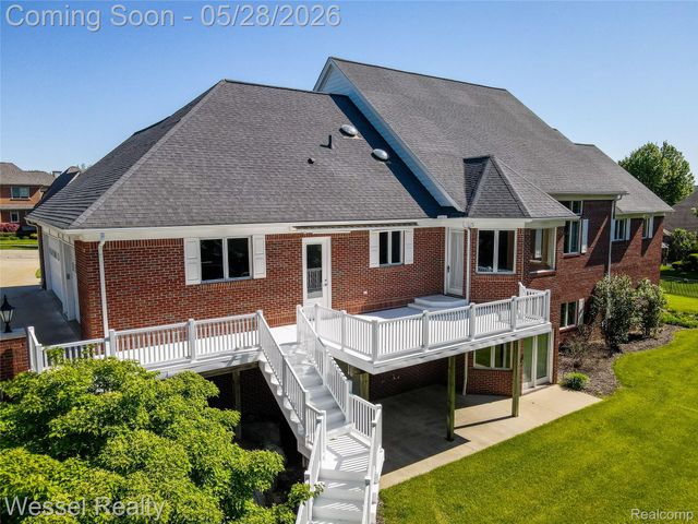 5922 Lakeview Drive, Washington Township, MI 48094